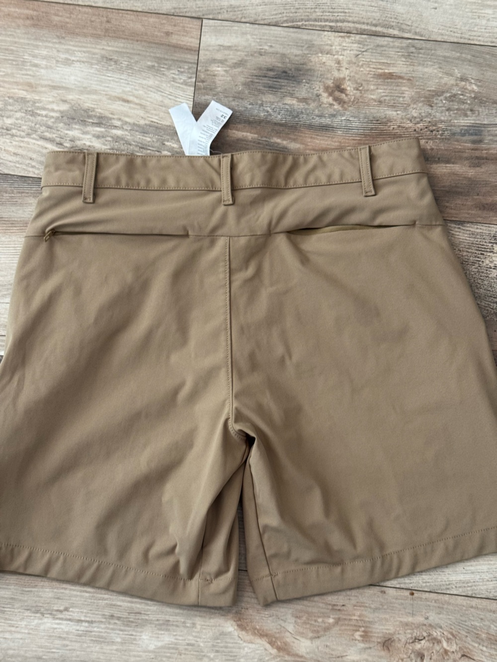 Fabletics The Only Short Khaki Size 32 - Picture 7 of 11